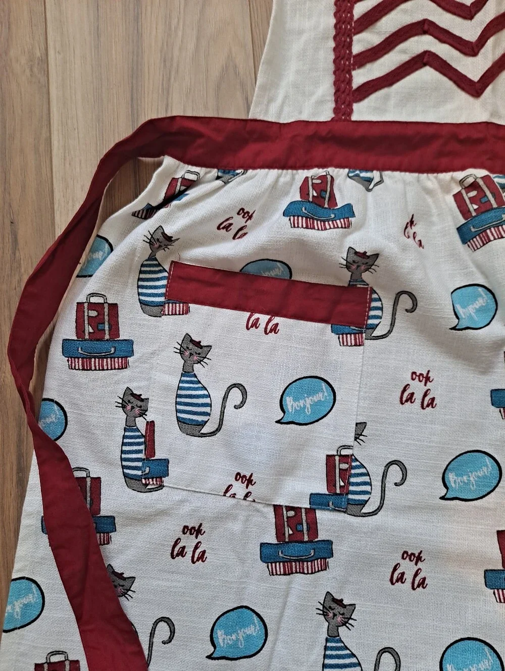 100 % Cotton Aprons Cotton 2, Crazy Cat Lady or Floral Cottage Vibe! New